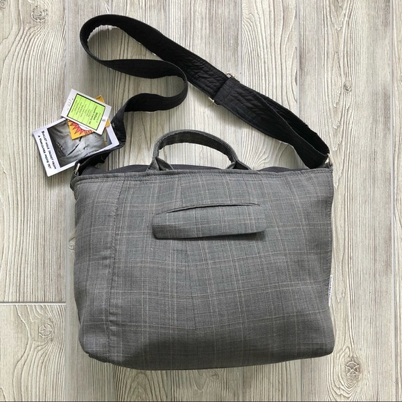 ♻️ Upcycle Messenger Bag | Unisex - Picture 6 of 9